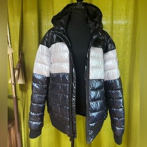 DKNY Men’s Hooded Puffer Jacket